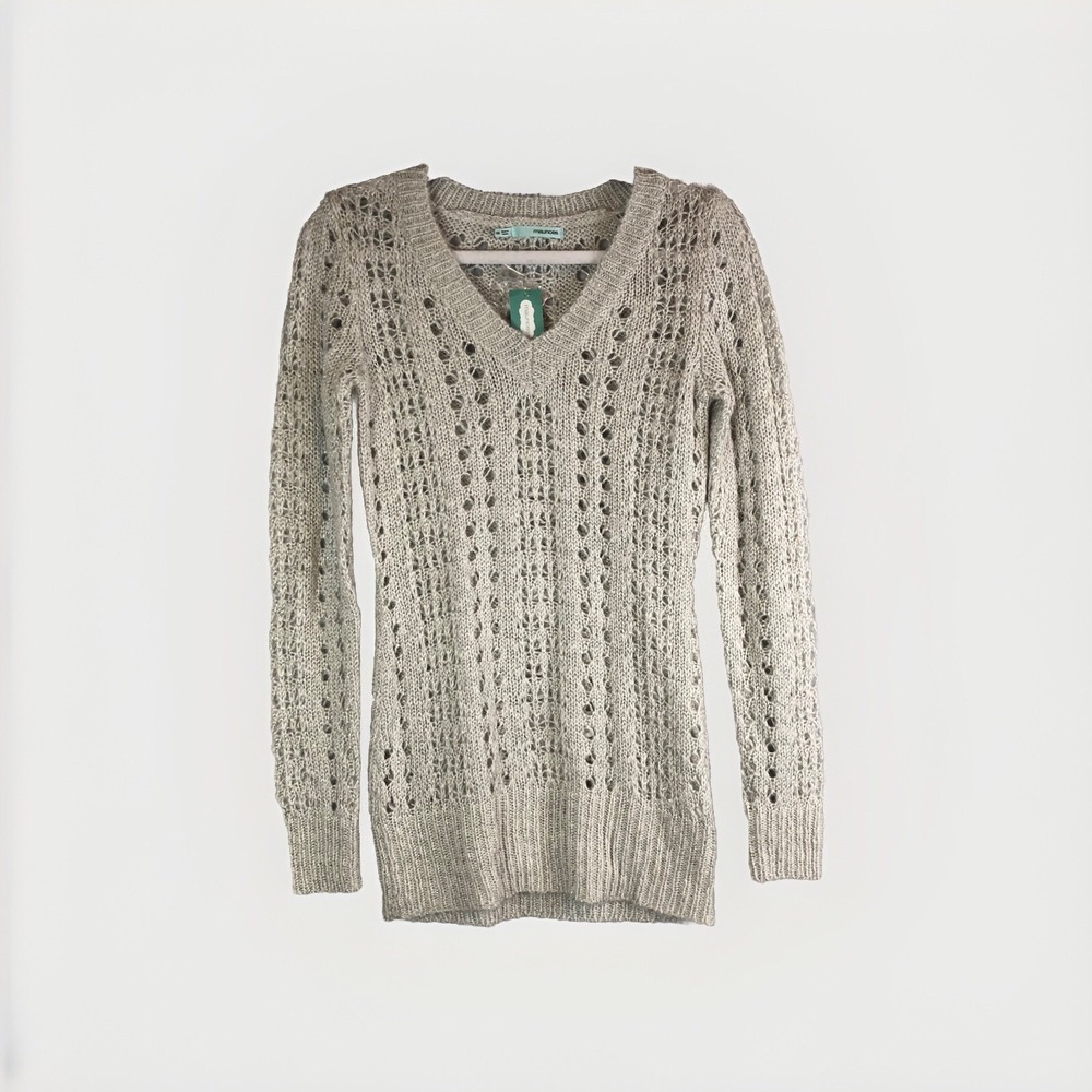 Maurices Knit Sweater XS‎ Grey Gray Long Sleeve Pullover Sparkly Festive Holiday